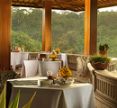 ザ ロイヤルピタマハ The Royal Pitamaha アユン渓谷が絶景のレストラン